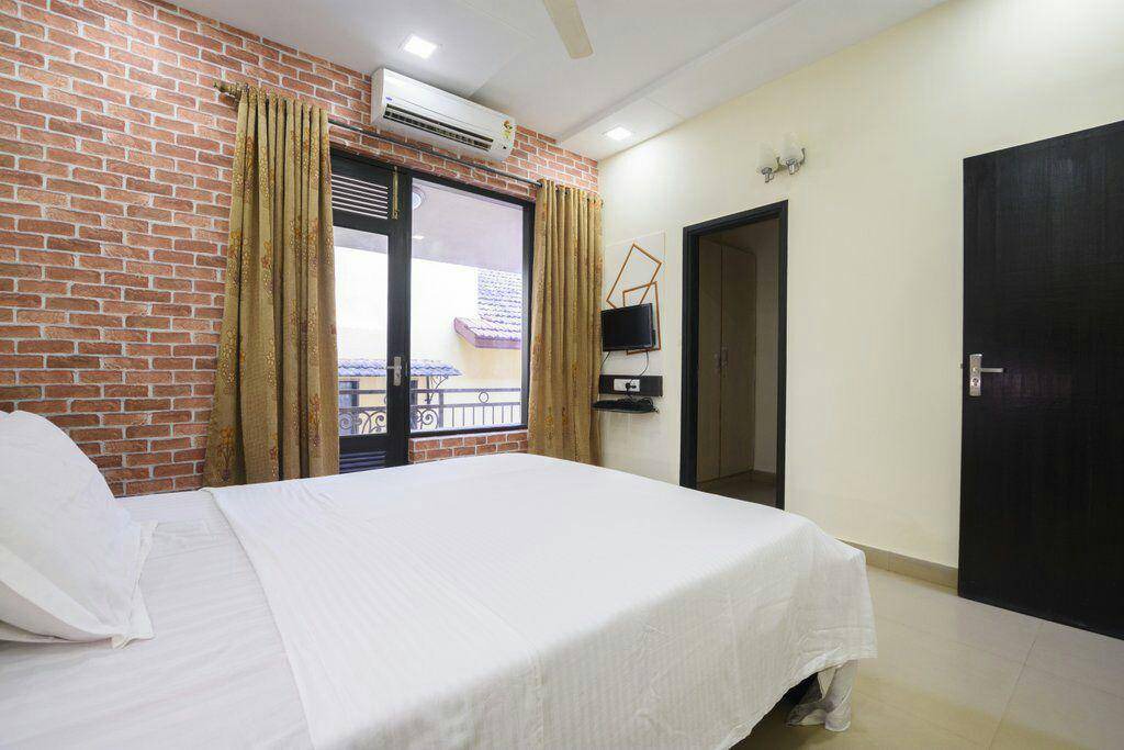 Photo of Bedroom in Calangute