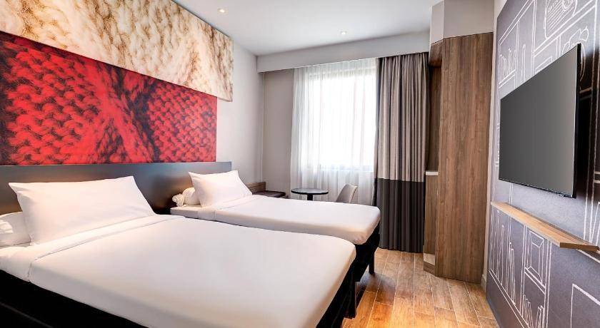 Photo of Bedroom in Tropicana
