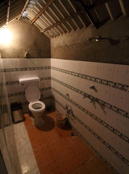 Photo of Bathroom in Salawas