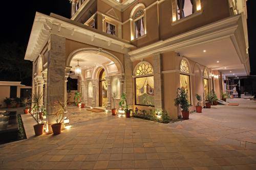 Photo of Buildings in Shavri Colony