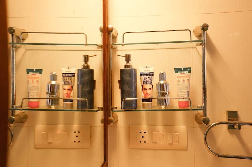 Photo of Bathroom in Marra