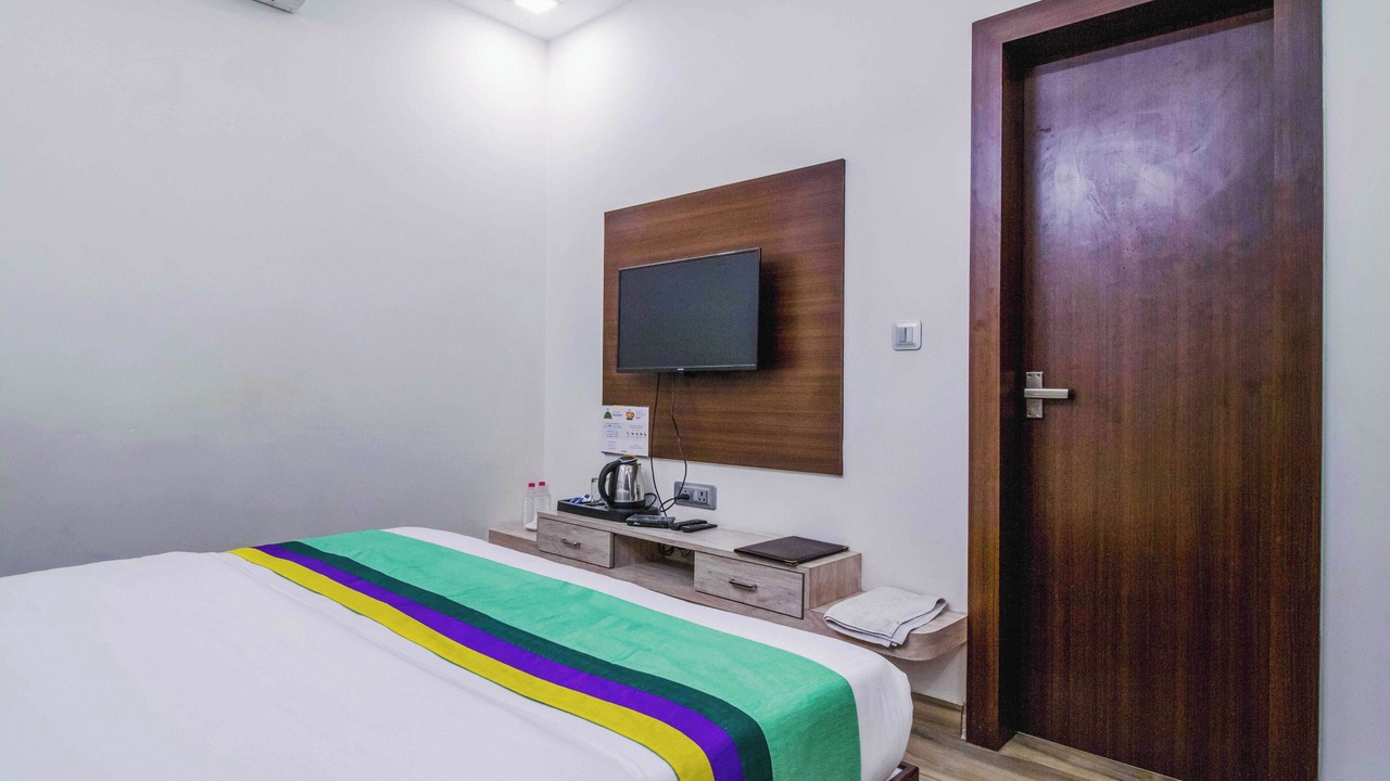 Photo of Bedroom in Shavri Colony