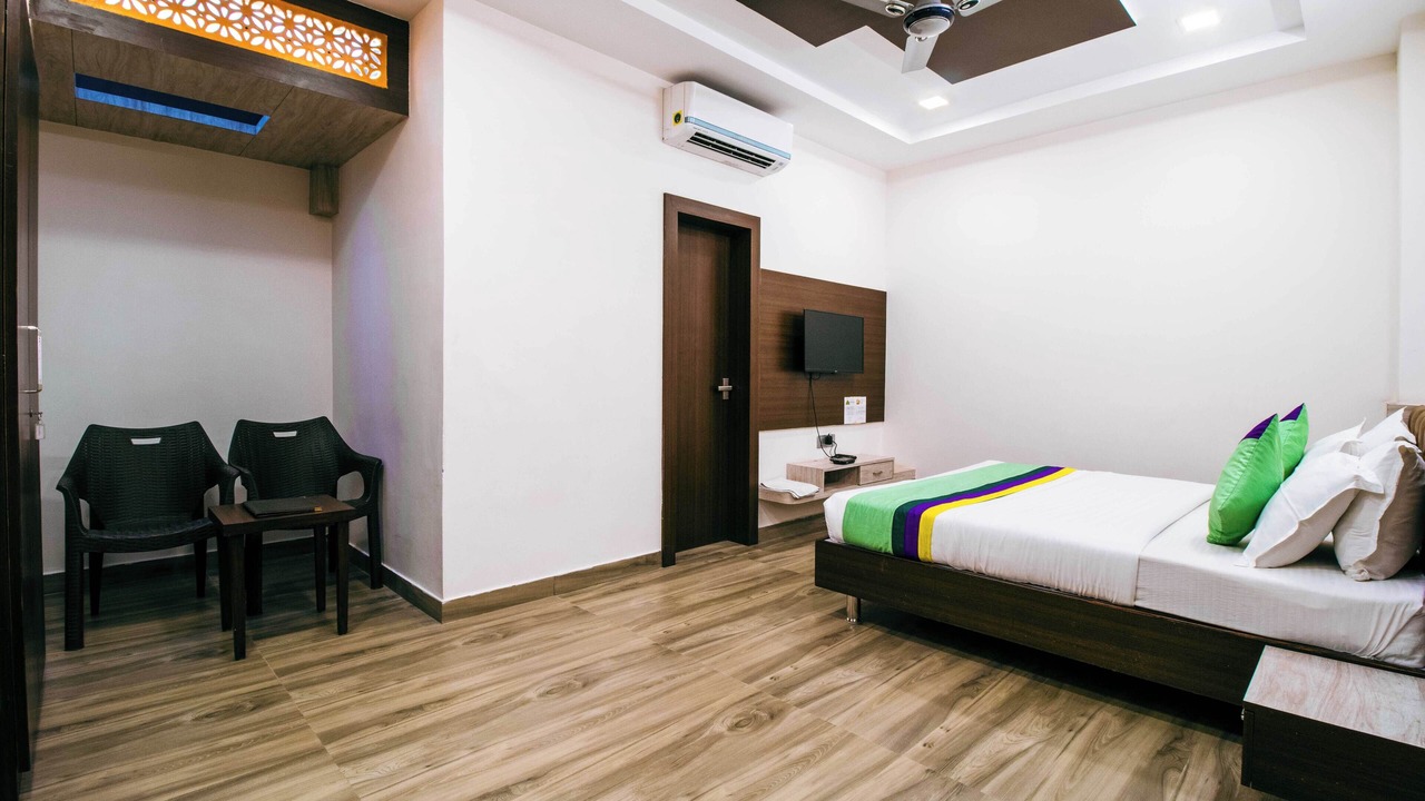 Photo of Bedroom in Shavri Colony