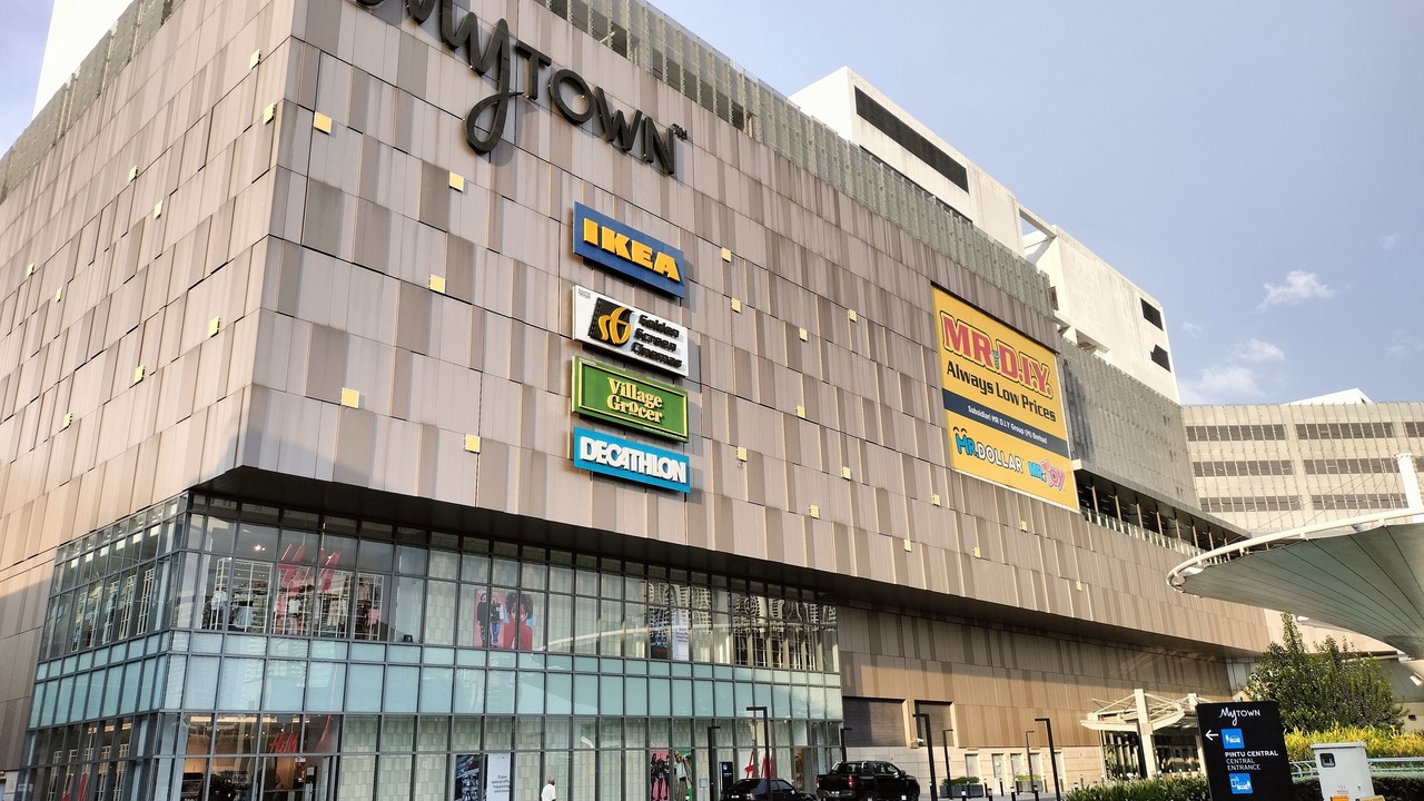 Photo of Outdoor in Maluri