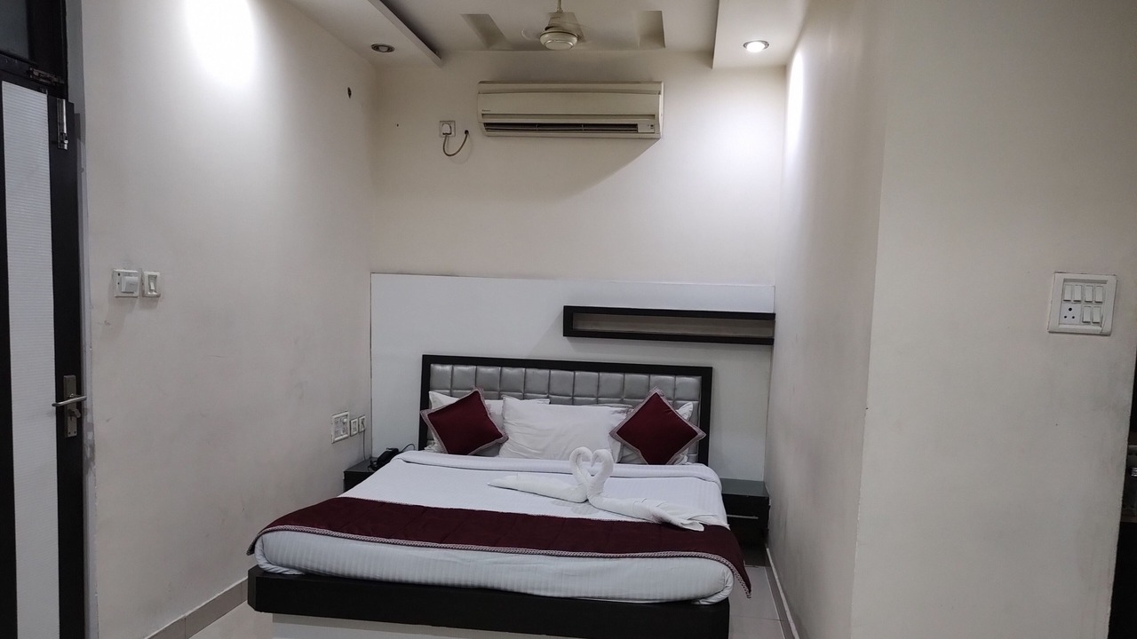 Photo of Bedroom in Jhansi