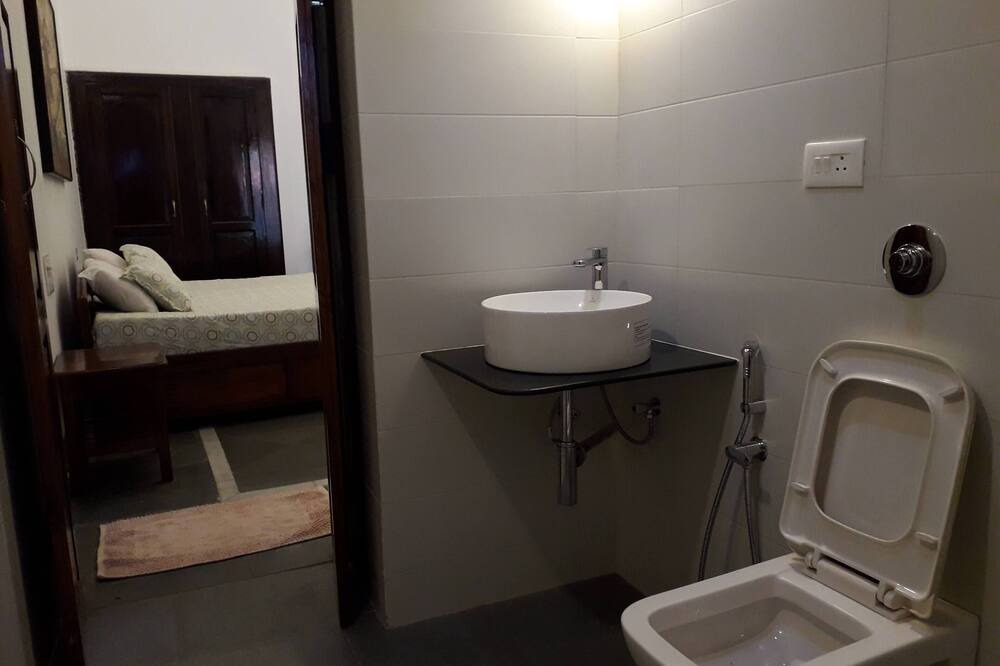 Photo of Bathroom in Benaulim