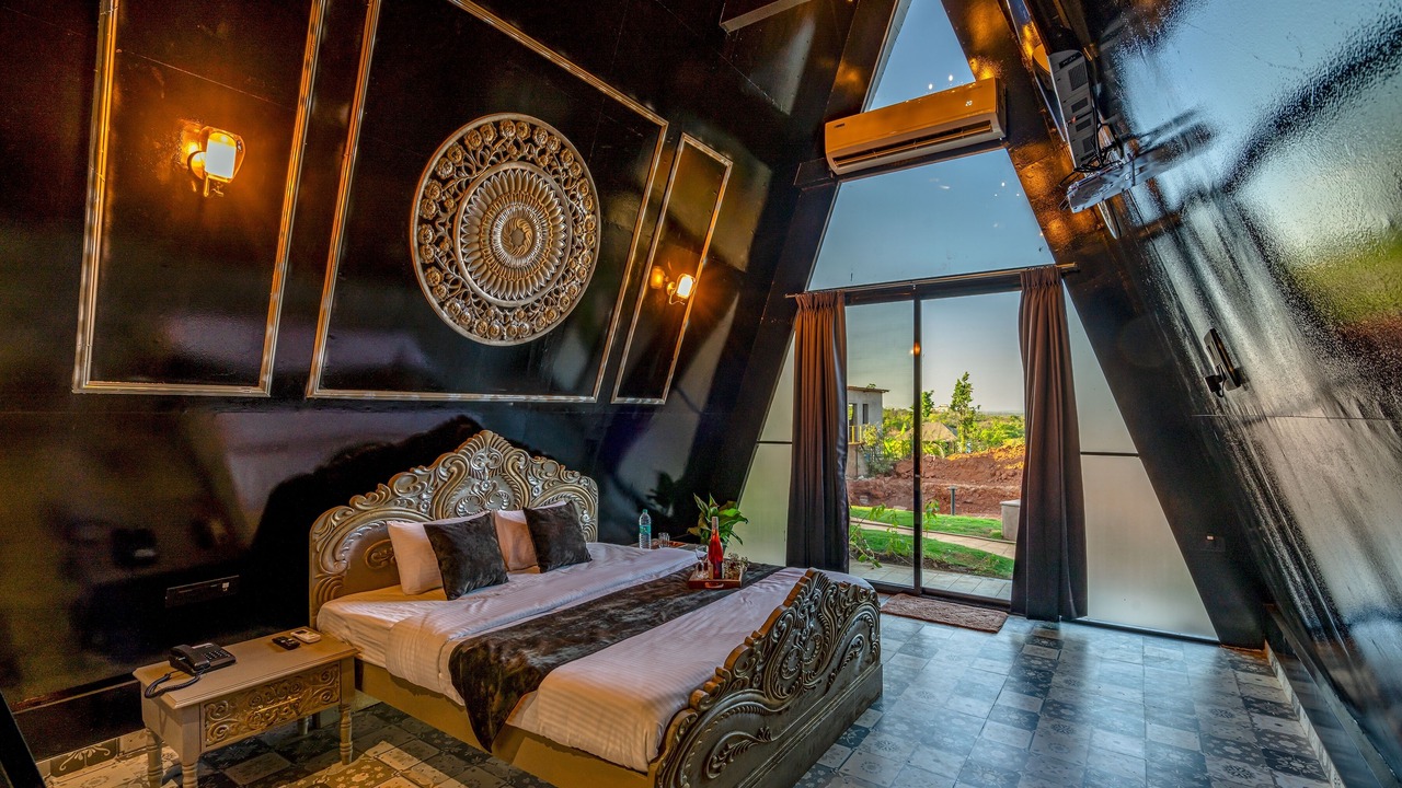 Photo of Bedroom in Ratnagiri