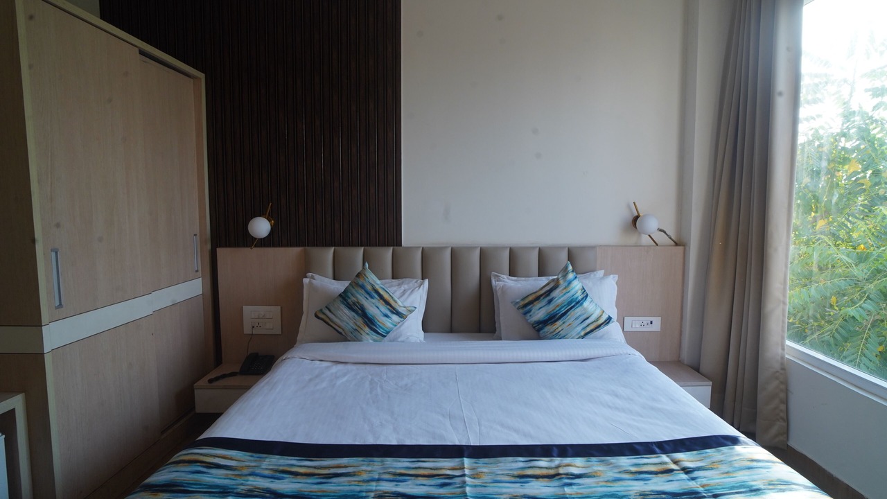 Photo of Bedroom in Alambagh