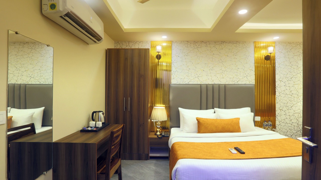 Photo of Bedroom in Sector 62