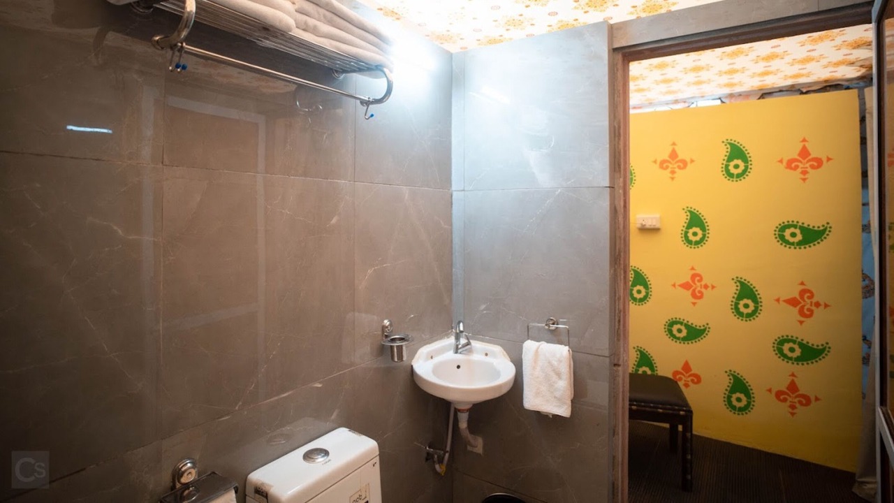Photo of Bathroom in Rajpipla