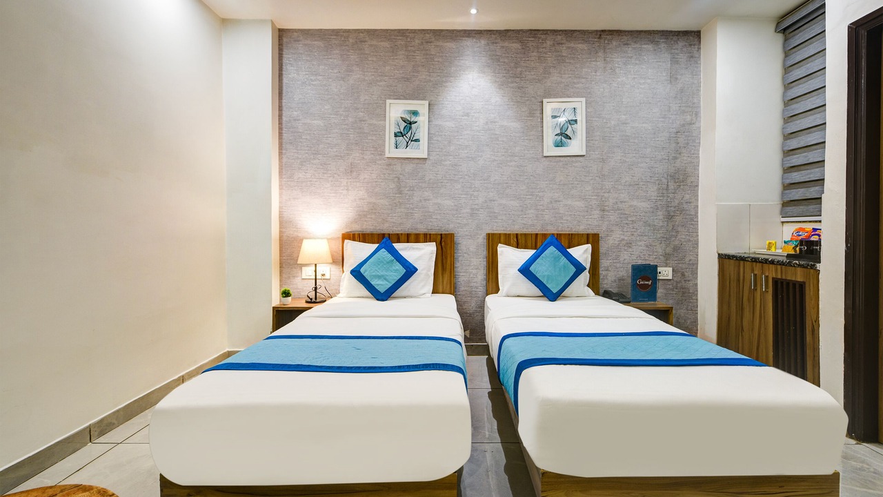 Photo of Bedroom in Dariyaganj