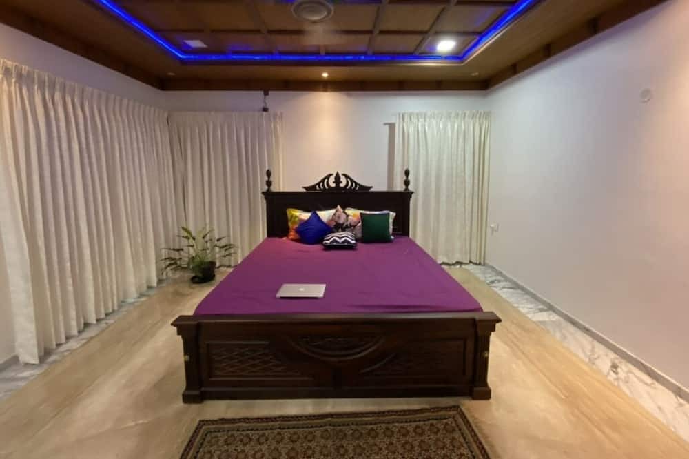 Photo of Bedroom in Thiruvananthapuram