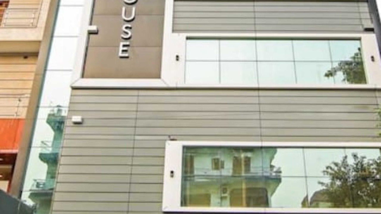 Photo of Buildings in Pashim Vihar