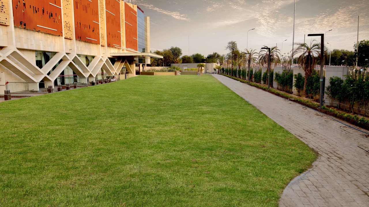 Photo of Outdoor in Tonk Road