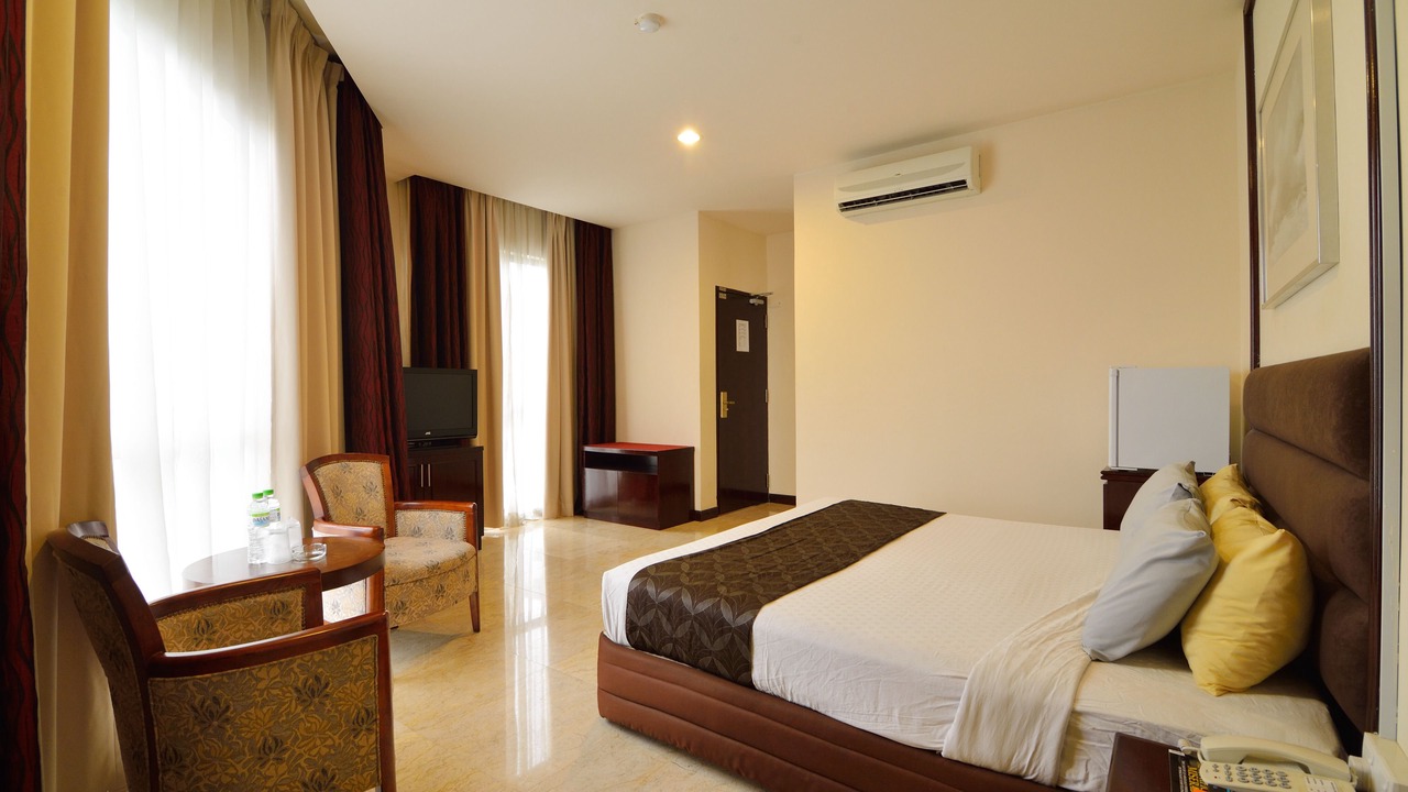 Photo of Bedroom in Tropicana