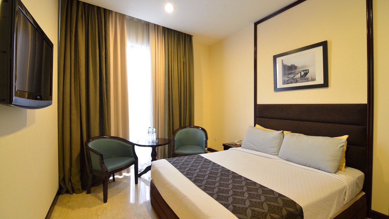 Photo of Bedroom in Tropicana