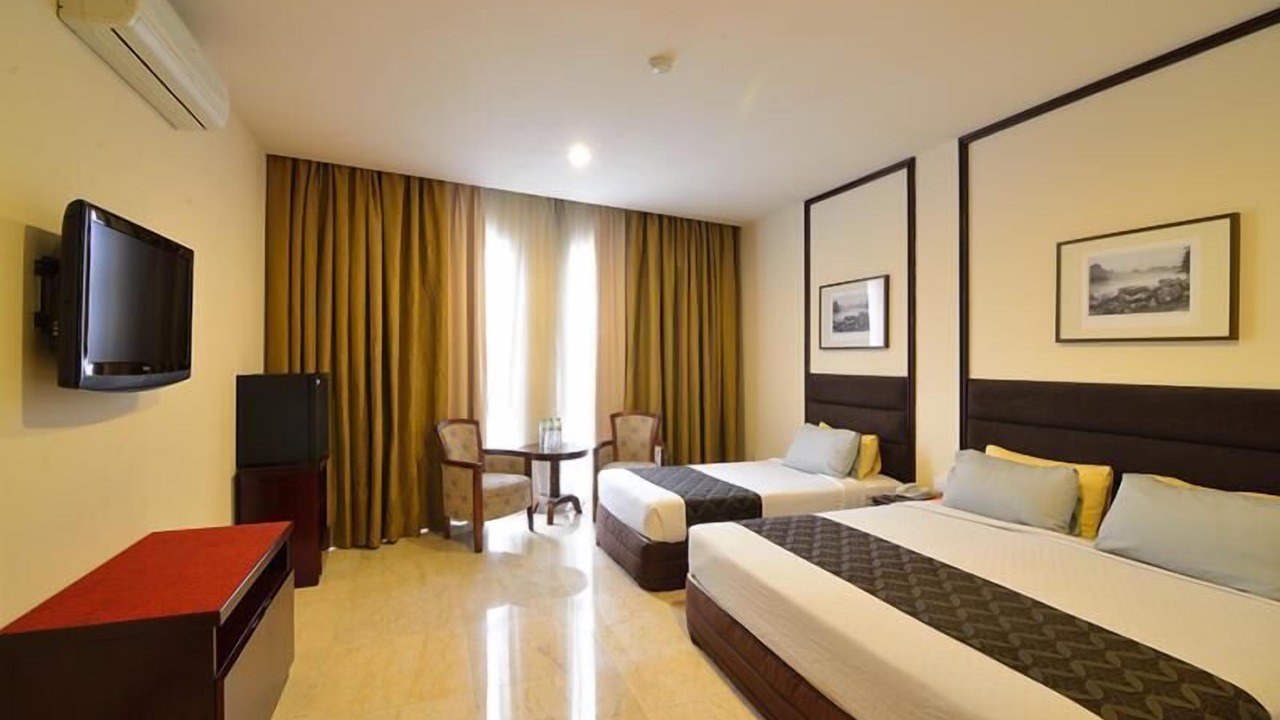 Photo of Bedroom in Tropicana