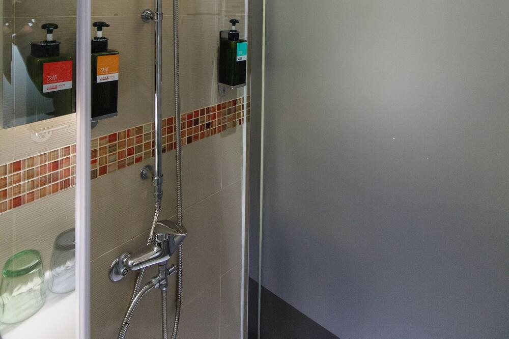 Photo of Bathroom in Zhongli District