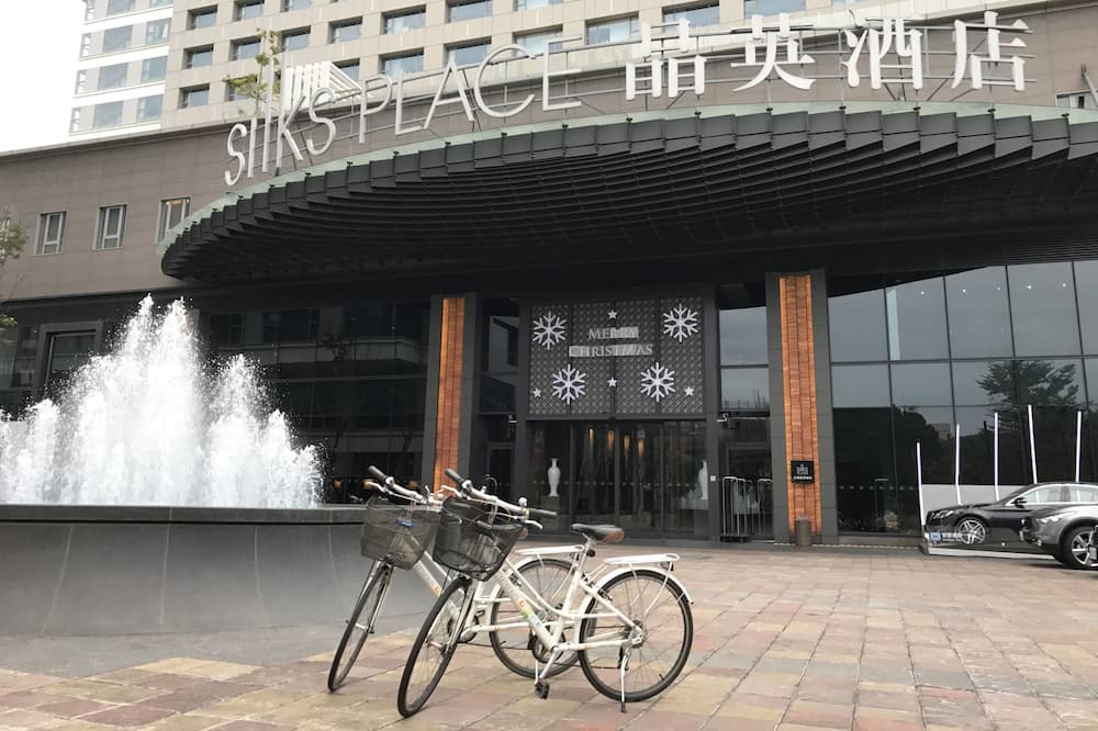 Photo of Outdoor in West Central District