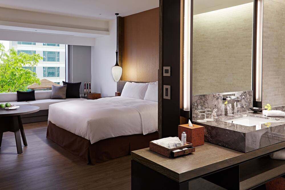Photo of Bedroom in West Central District