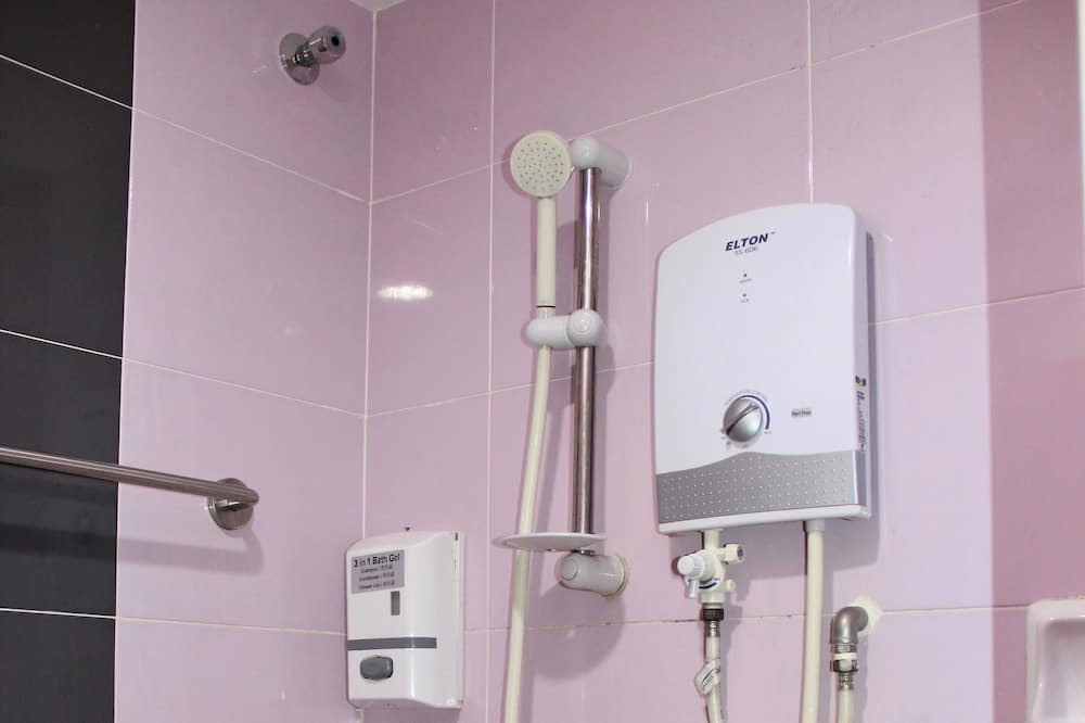 Photo of Bathroom in Kampung Bukit Dukong