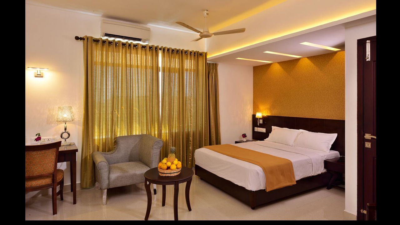 Photo of Bedroom in Statue