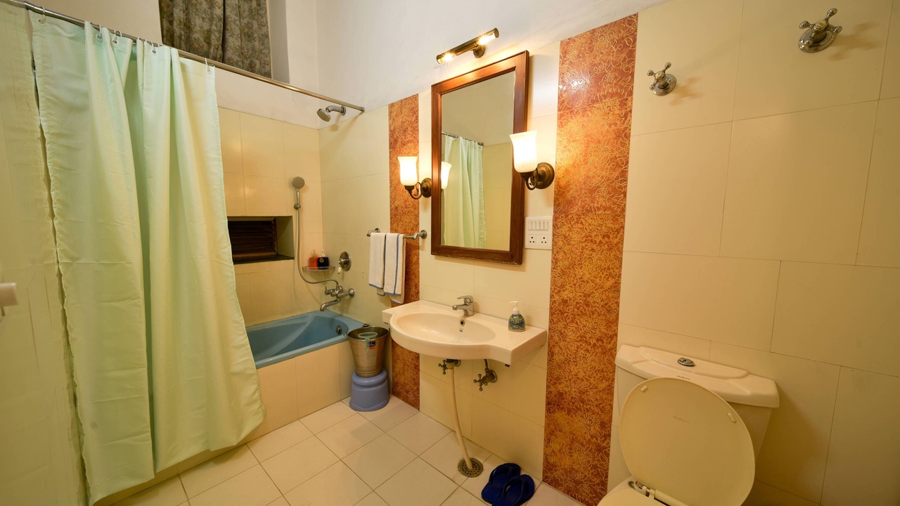 Photo of Bathroom in Pink City