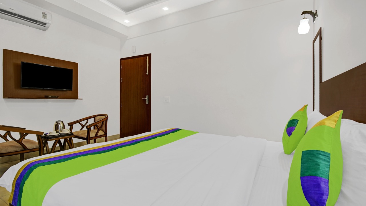 Photo of Bedroom in Noida