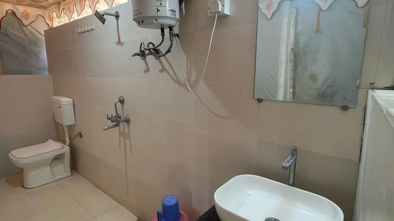 Photo of Bathroom in Rajpipla