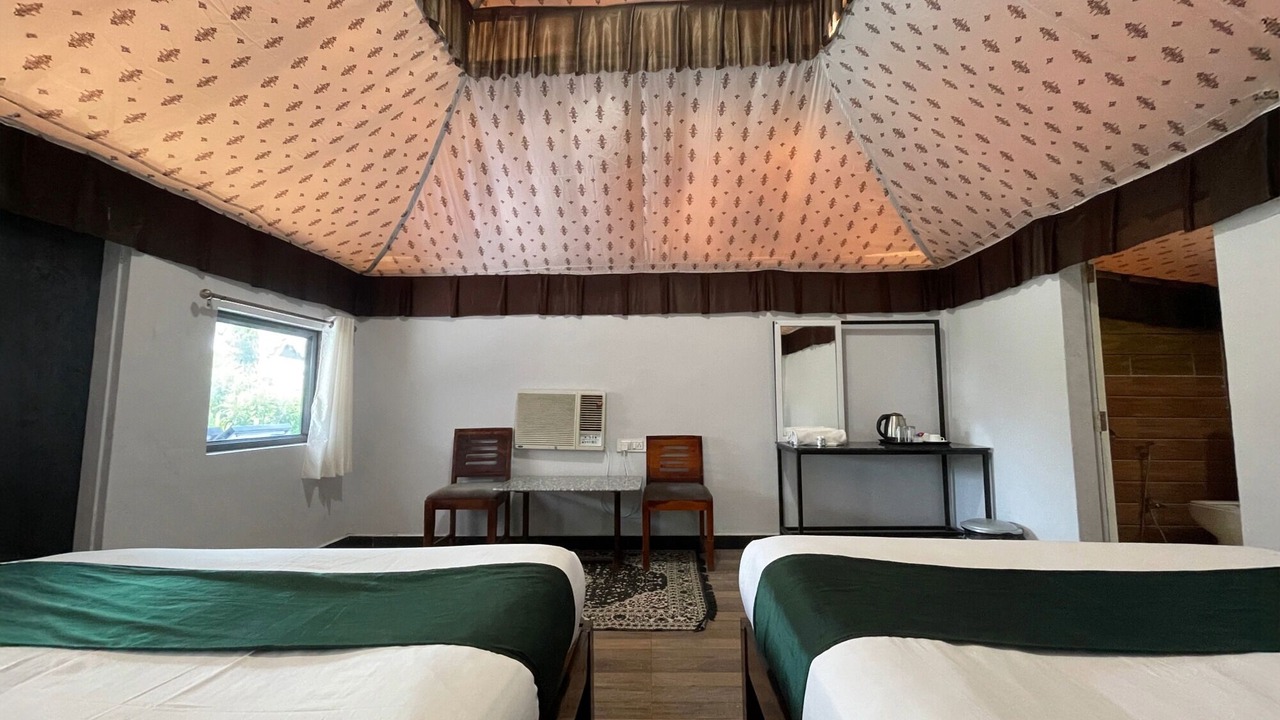 Photo of Bedroom in Rajpipla