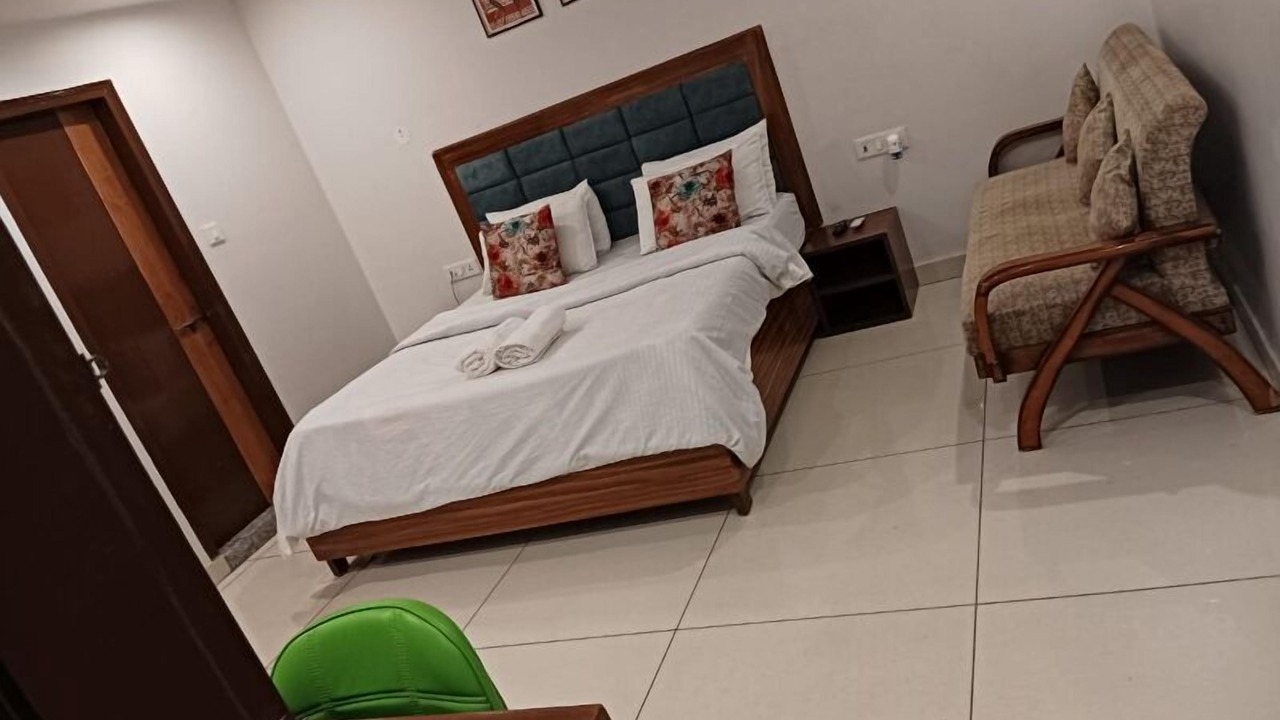 Photo of Bedroom in Sector 63