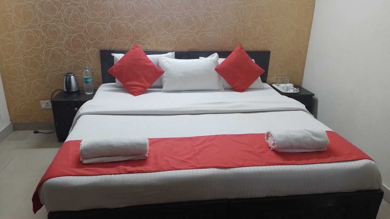 Photo of Bedroom in Sector 63