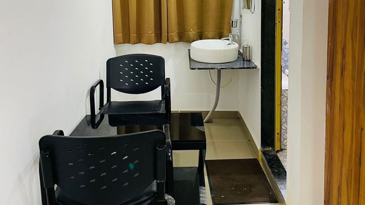 Photo of Bathroom in Rajpipla