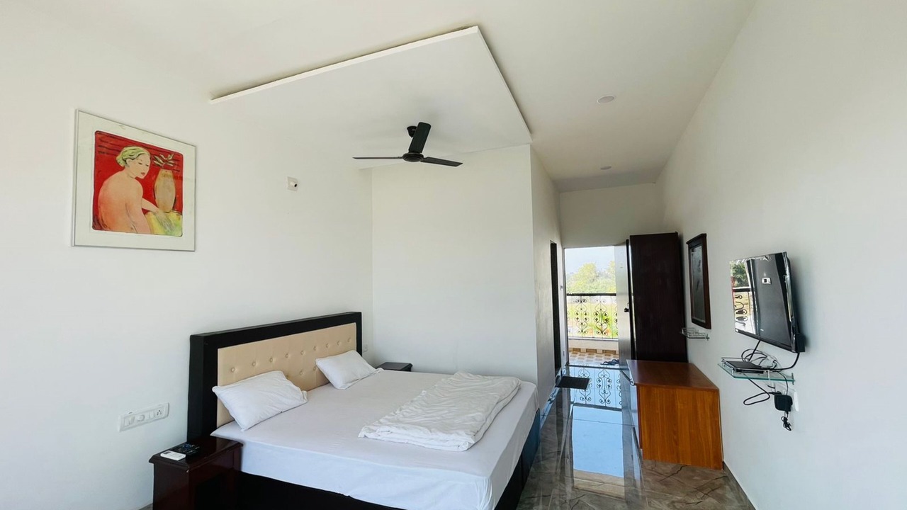 Photo of Bedroom in Rajpipla