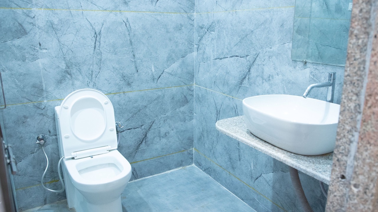 Photo of Bathroom in Rajpipla