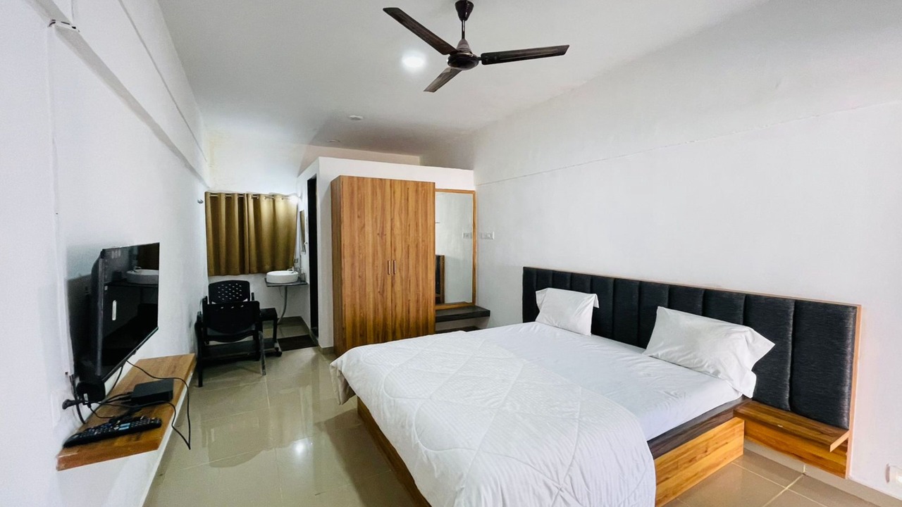 Photo of Bedroom in Rajpipla
