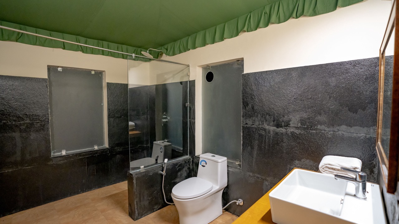 Photo of Bathroom in Talab