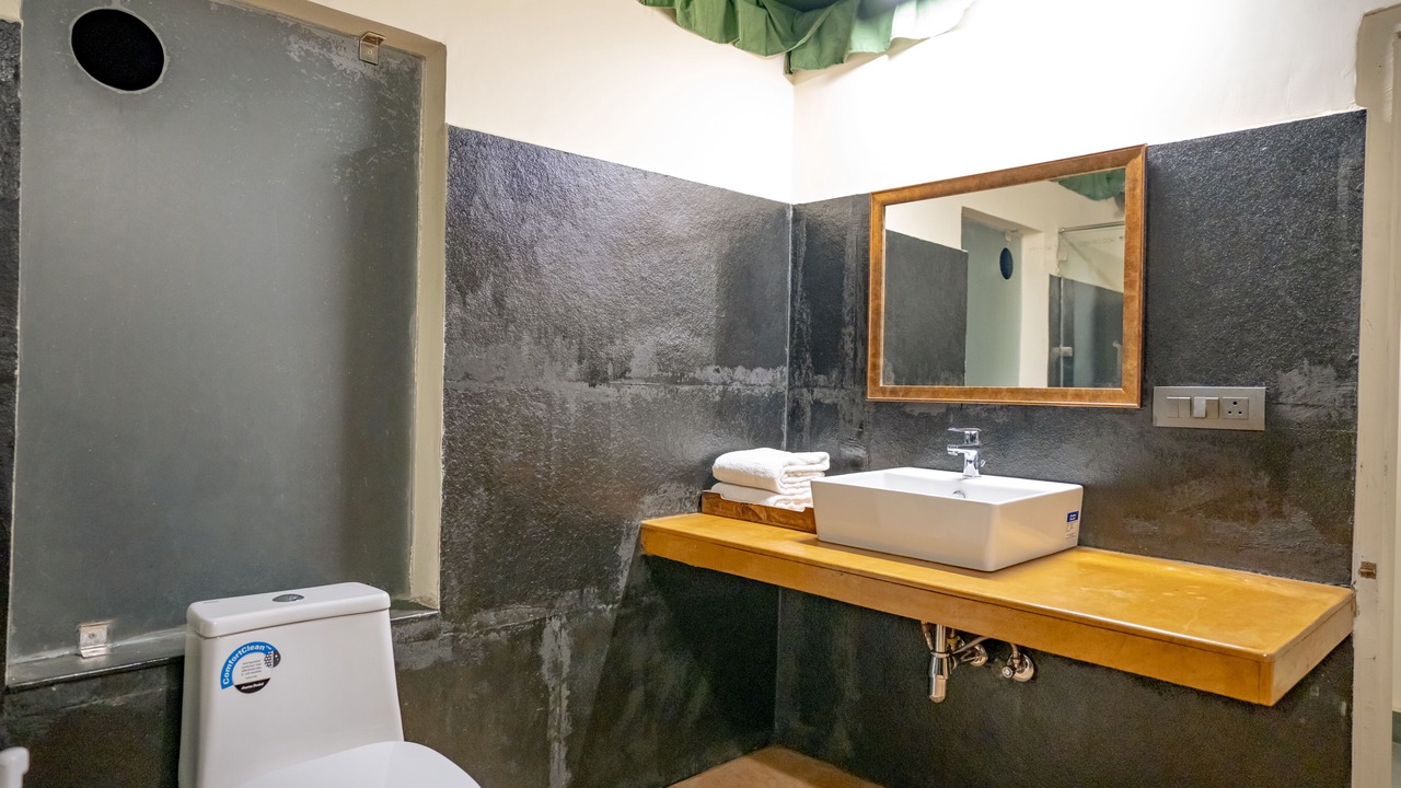 Photo of Bathroom in Talab