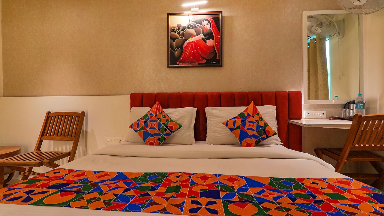Photo of Bedroom in Alambagh