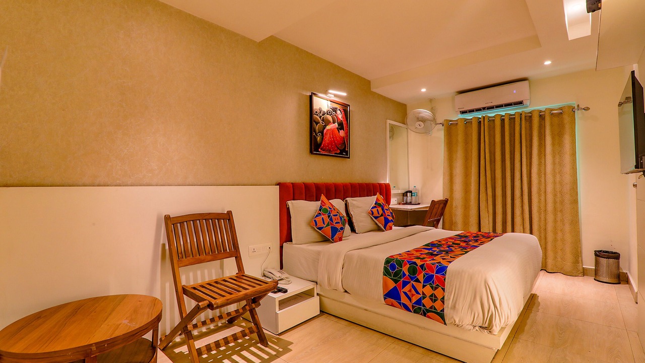Photo of Bedroom in Alambagh
