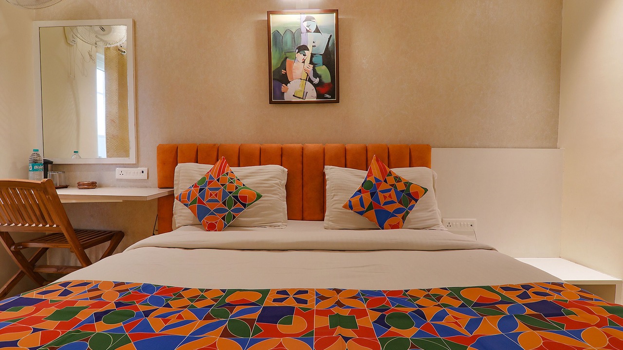 Photo of Bedroom in Alambagh