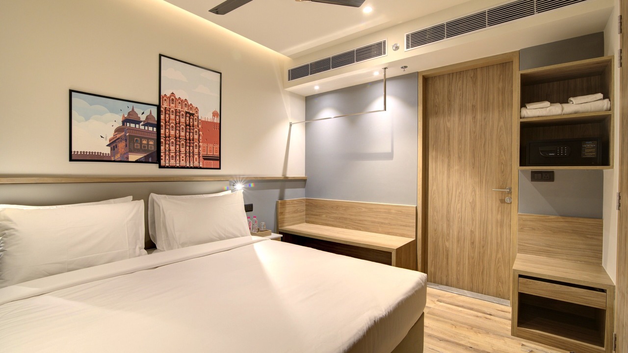 Photo of Bedroom in Tonk Road