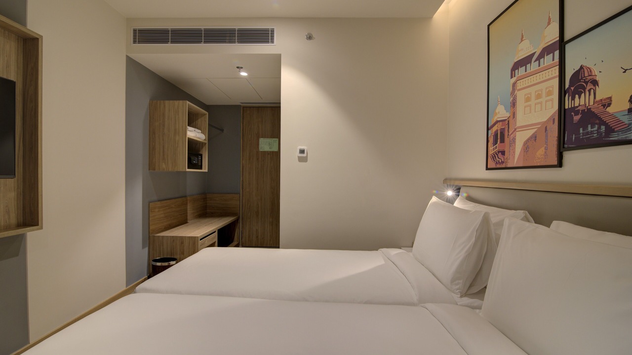 Photo of Bedroom in Tonk Road