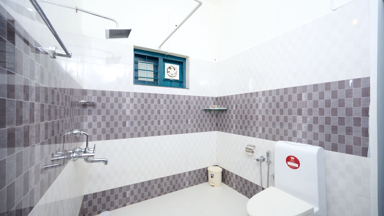 Photo of Bathroom in Muhamma
