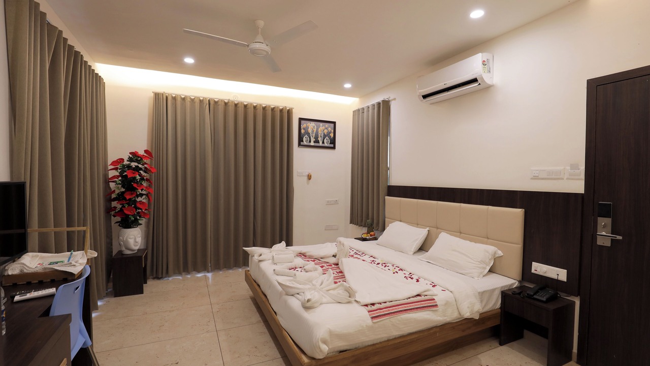 Photo of Bedroom in Rajpipla