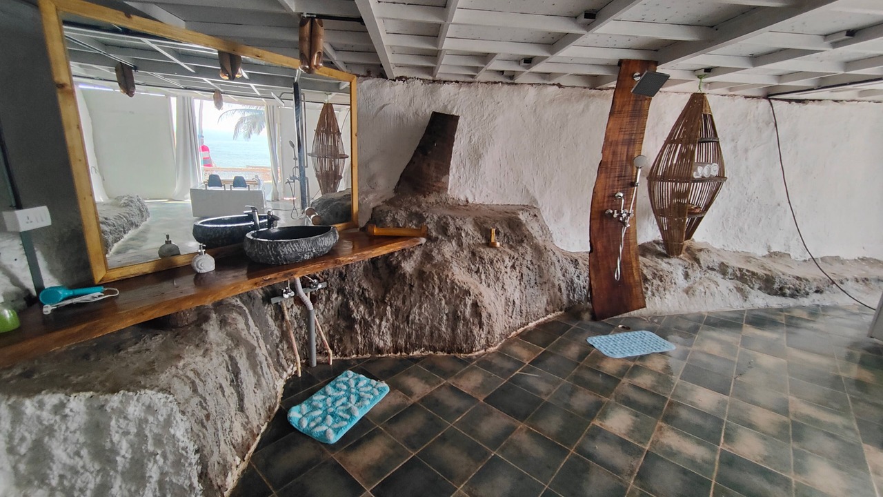 Photo of Bathroom in Canaguinim