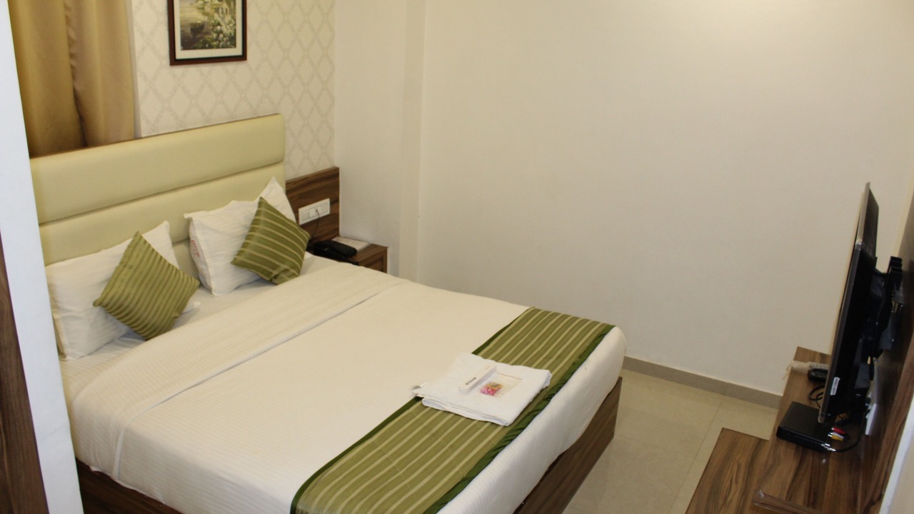 Photo of Bedroom in Gandhinagar