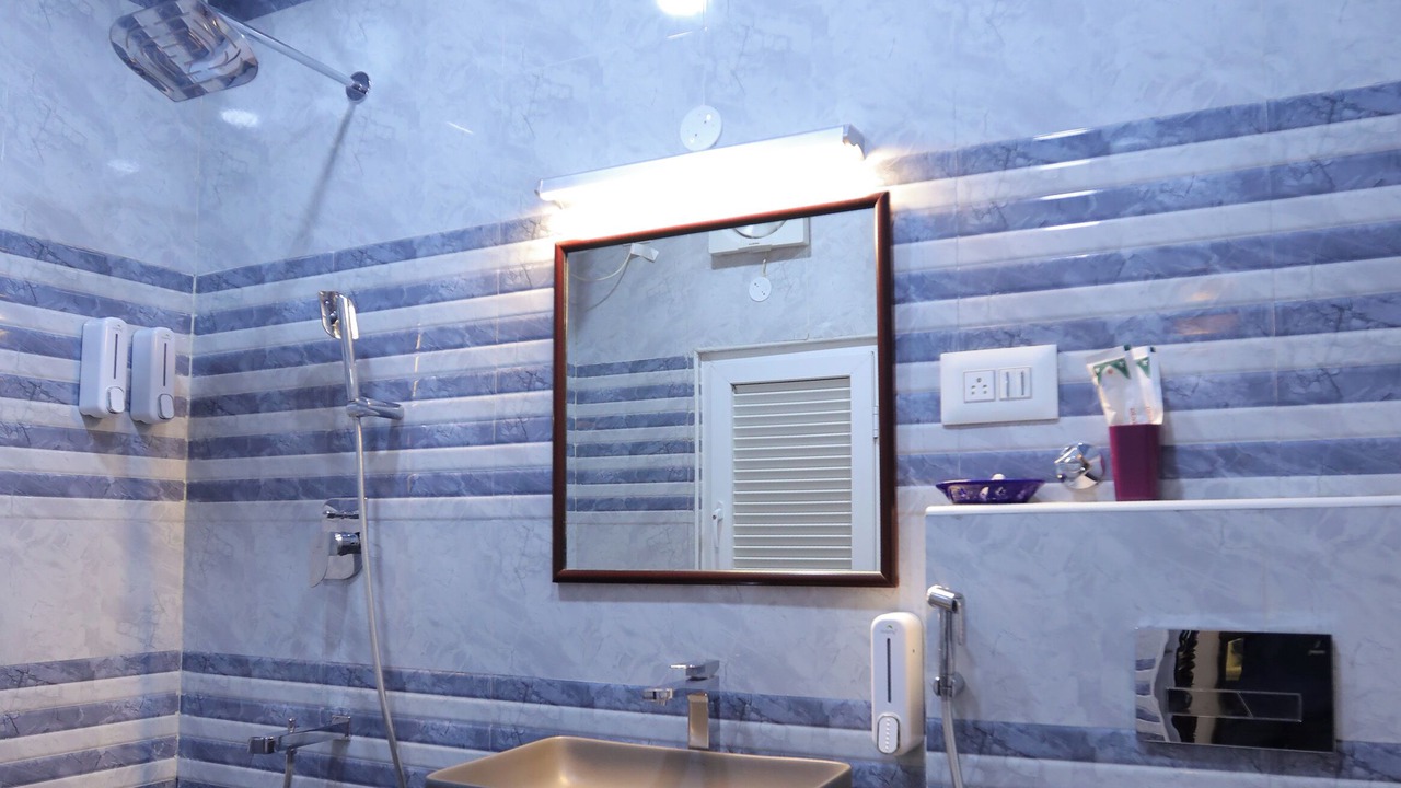 Photo of Bathroom in White Town