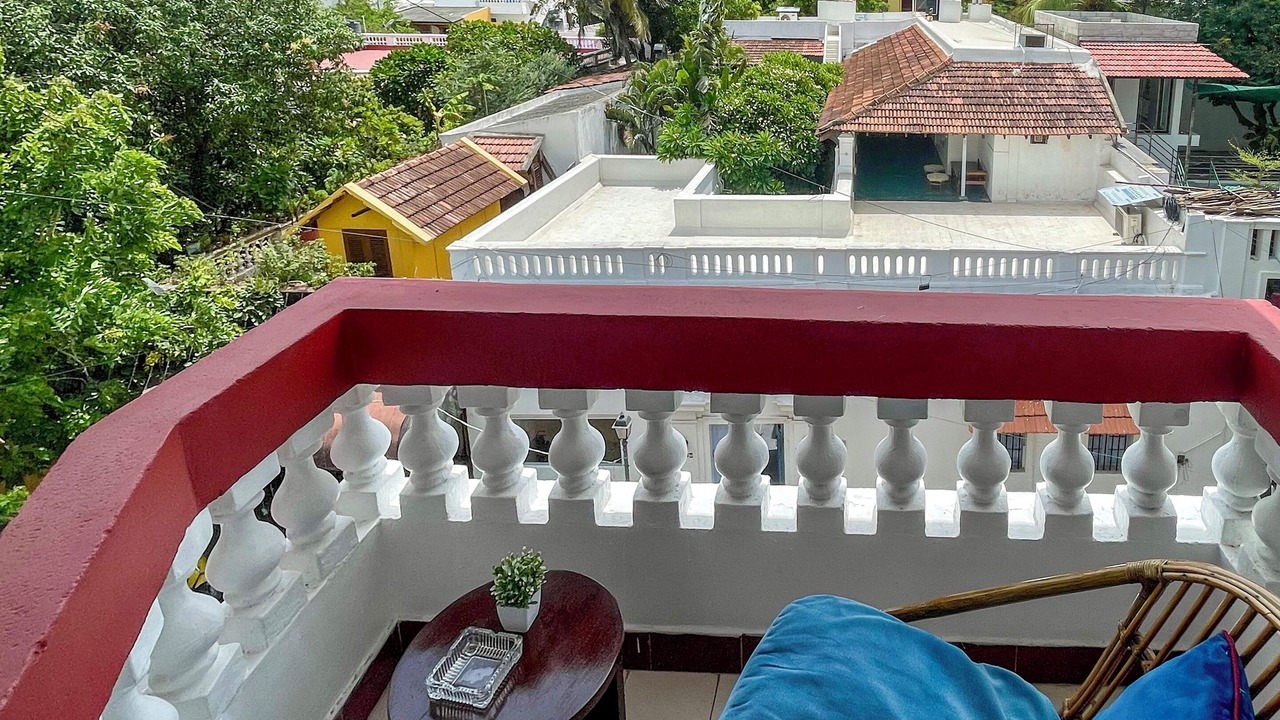 Photo of Patio Balcony in White Town