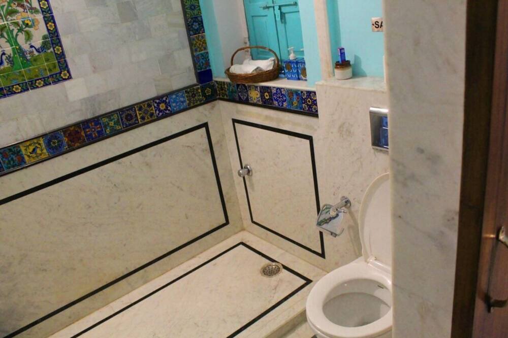 Photo of Bathroom in Pink City